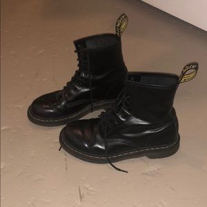 Dr. Martens Black size eu 39 size 8
